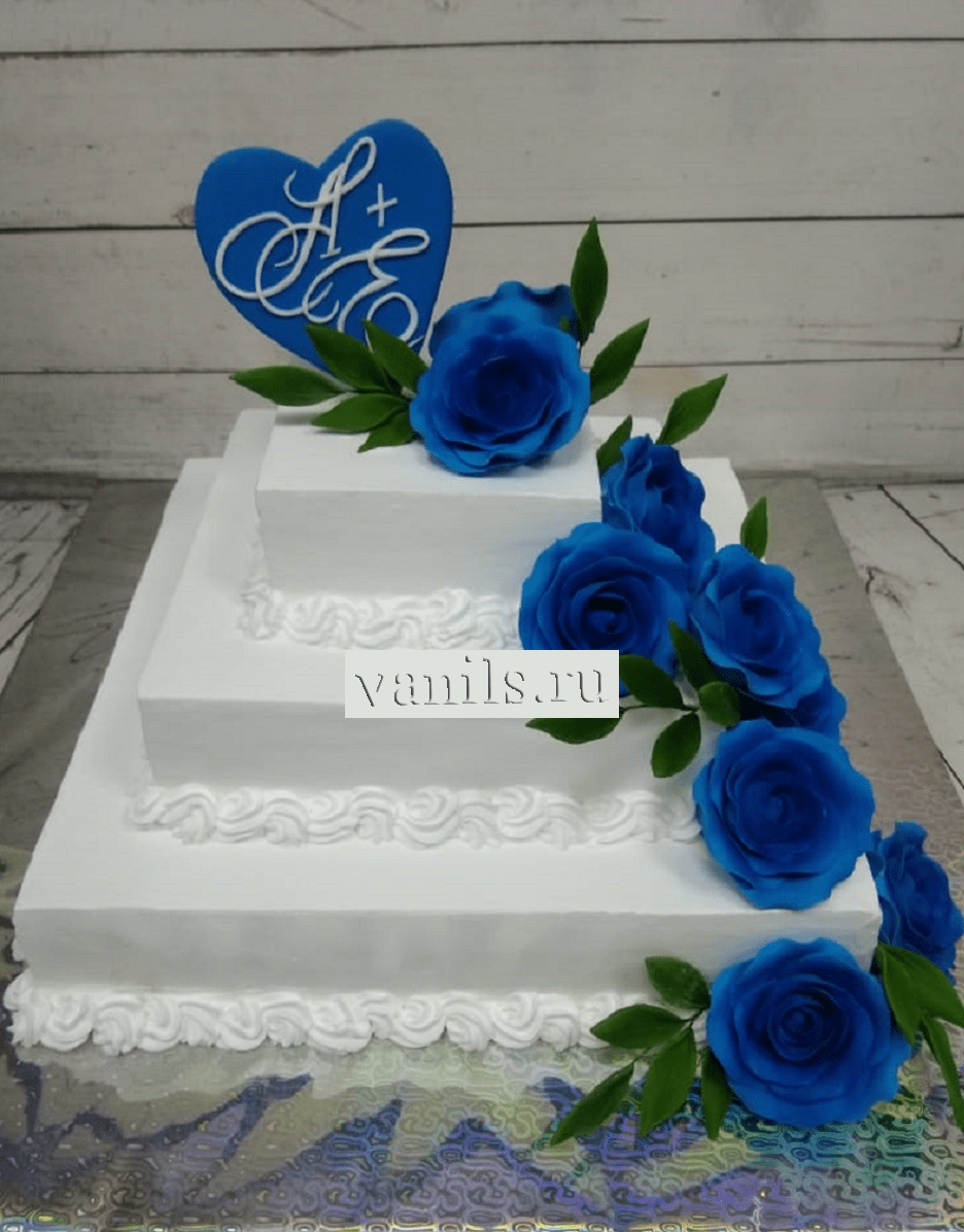 Торт с синими розами