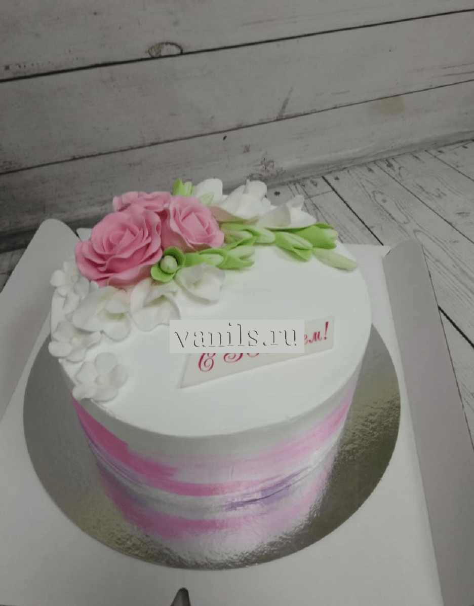 Торт нежно розовый
