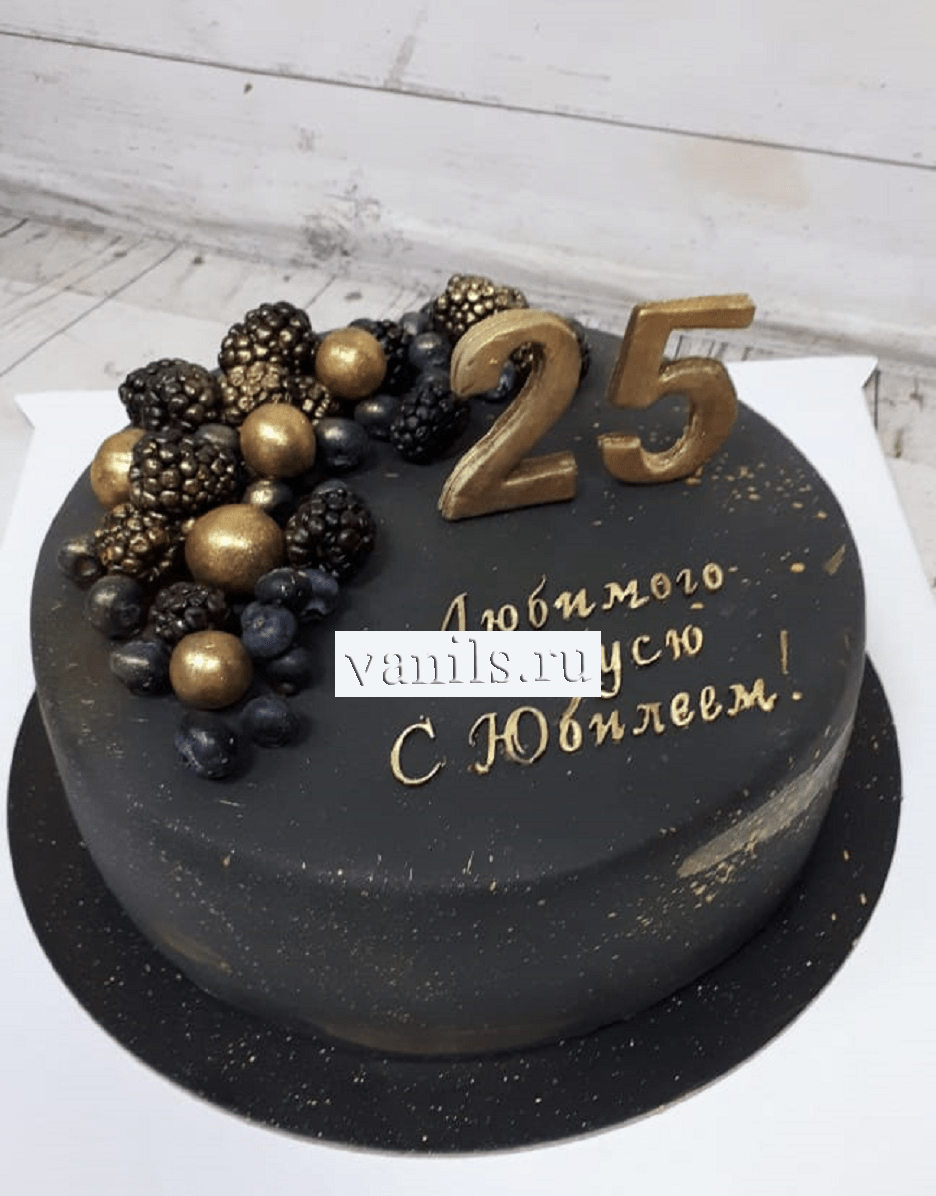 торт черный с золотыми шарами