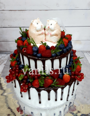 Свадебный торт с хомячками и ягодками