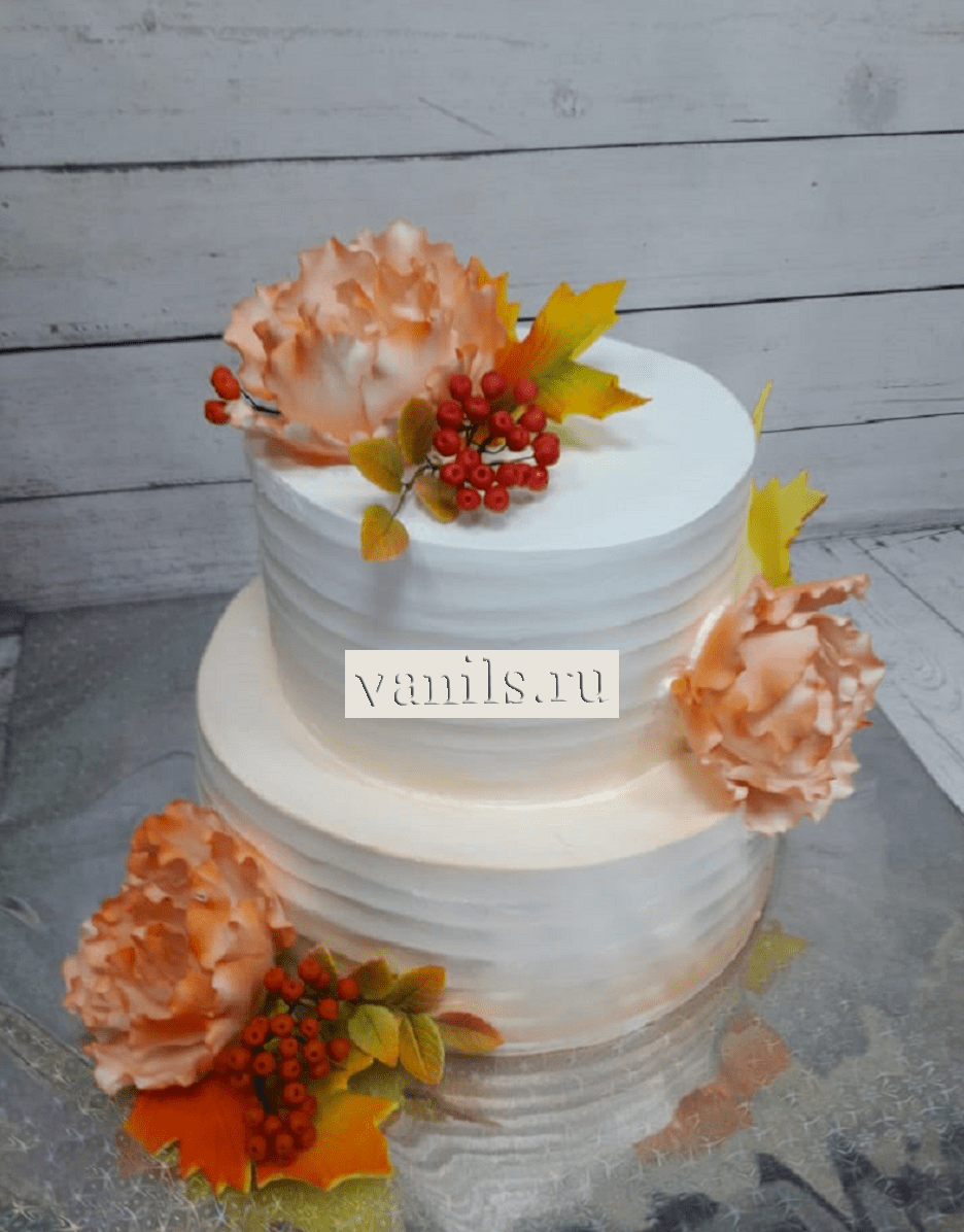 Свадебный торт осенний с рябиной