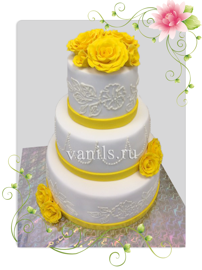 Трехъярусный свадебный торт с цветами