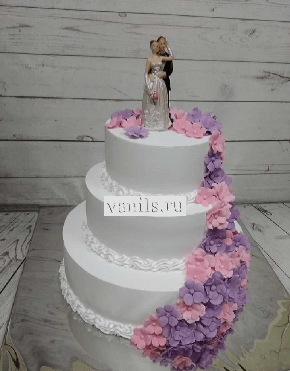 Свадебный торт легкий