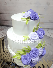 Свадебный торт с лиловыми розами